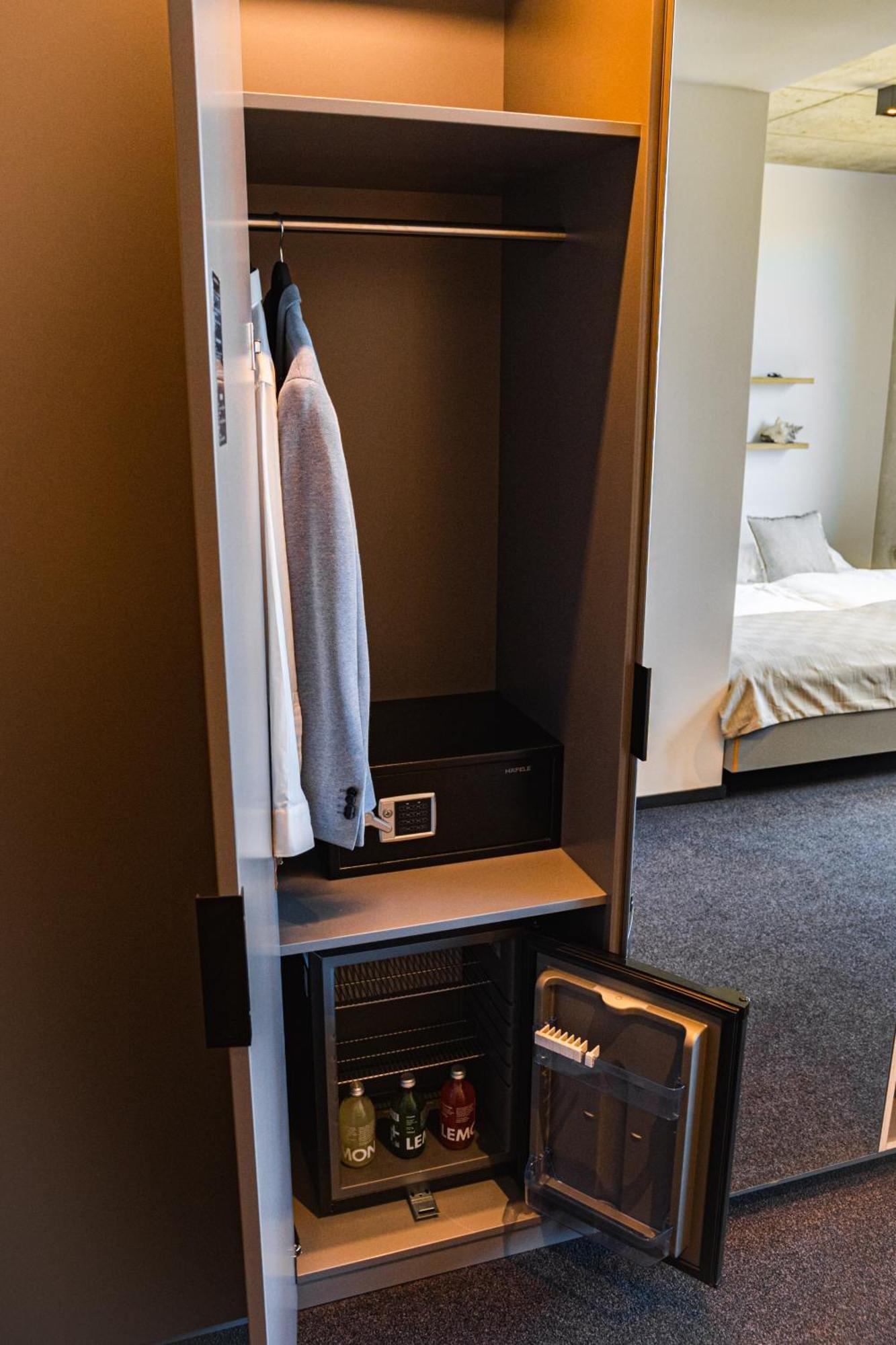 Hotel Am Campus Monchengladbach Bagian luar foto
