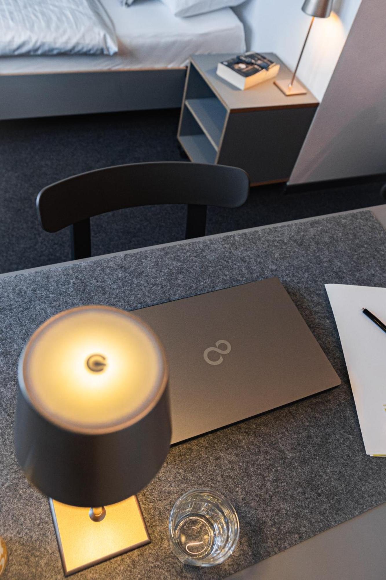 Hotel Am Campus Monchengladbach Bagian luar foto